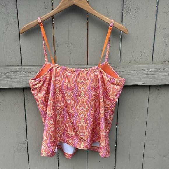 Athleta Paisley Tankini Top Swim Beach Spring Summer Vacation Vibes Sz 42C - Picture 3 of 3